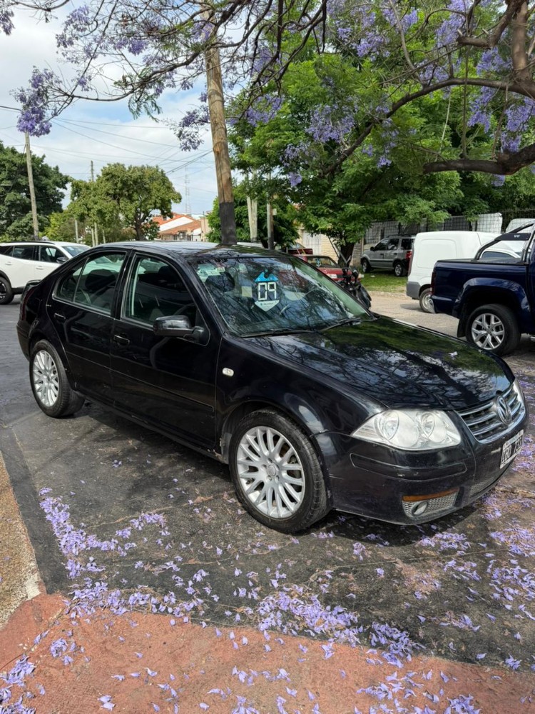 Volkswagen Bora 1.8 Highline T 180cv — foto 3